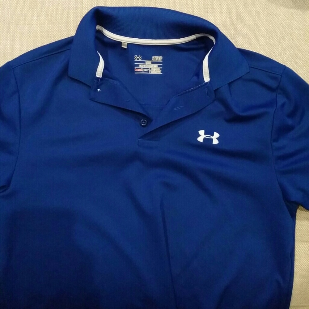 UA golf polo